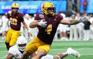 Detroit Lions دارای پیش نویس برتر NFL با NFL Top-RB با RB CAM Skattebo بود